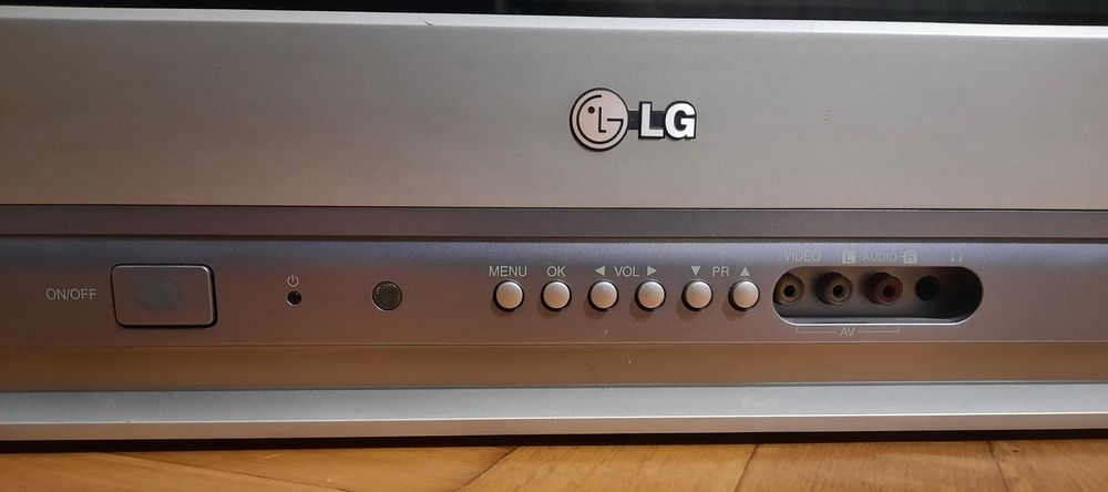 Telewizor LG RE-21FB50RX