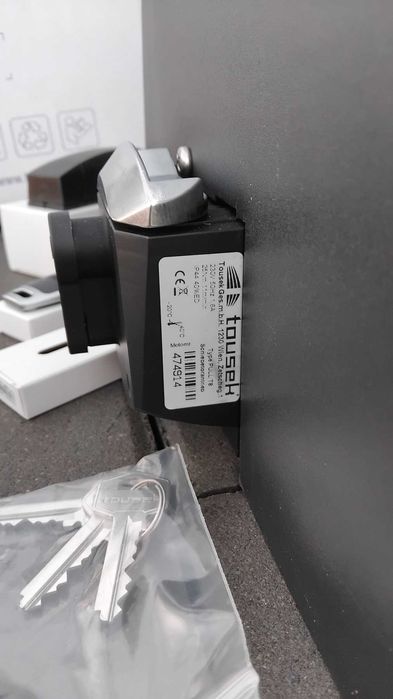 Tousek Pull T8 Luksusowy napęd bramy przesuwnej