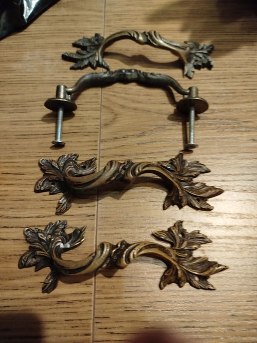 Uchwyty do mebli mosiężne