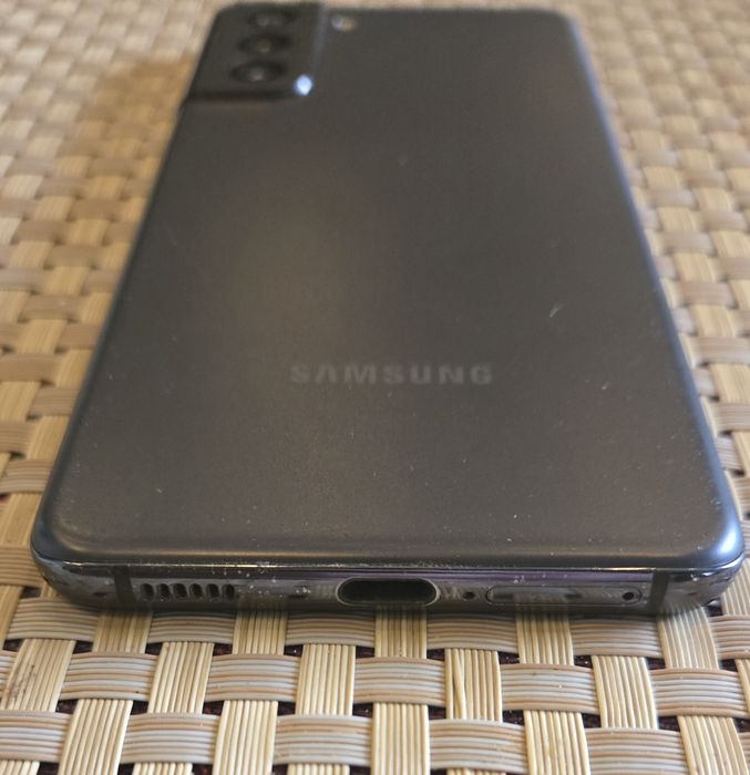 Продам Sumsung S21 5G