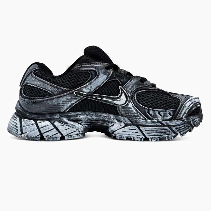 Жіночі кросівки Nike V5 RNR Custom 