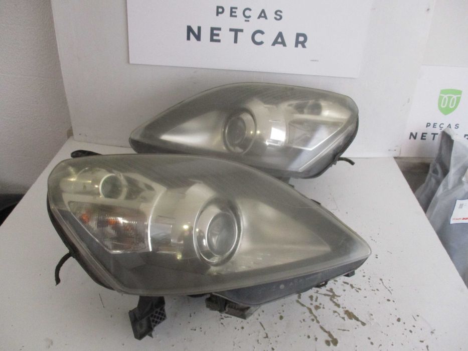 Farol Optica Opel Zafira B 2010 xenon