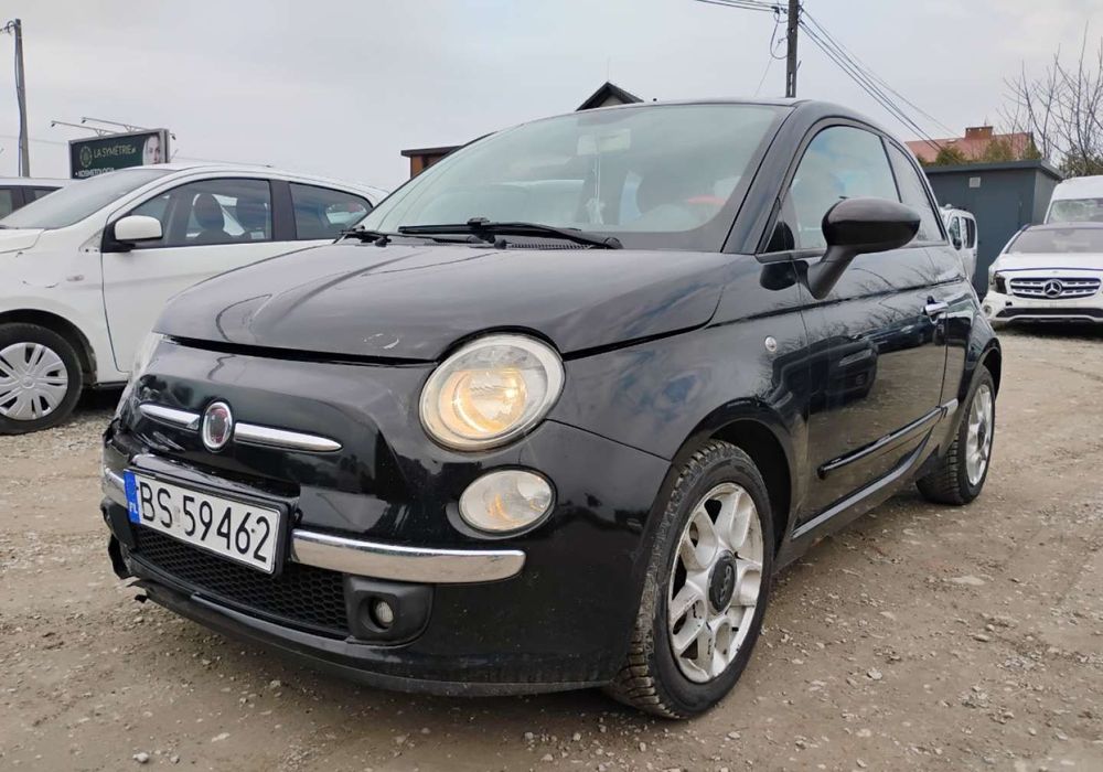 Fiat 500 2007r, 1.2 Diesel. Uszkodzony prawy przód i tył. Jeździ.