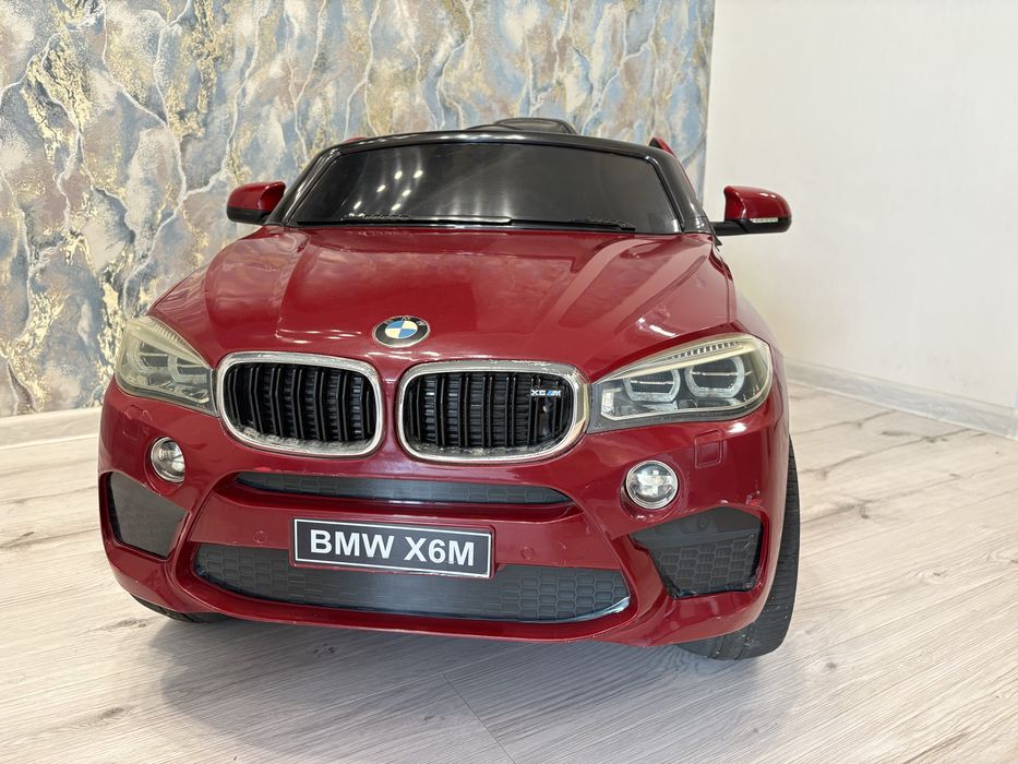 Дитячий електромобіль BMW x6m