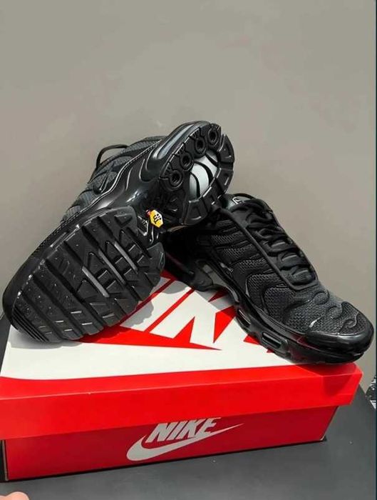 Air_Max_TN_Plus_Czarny 43
