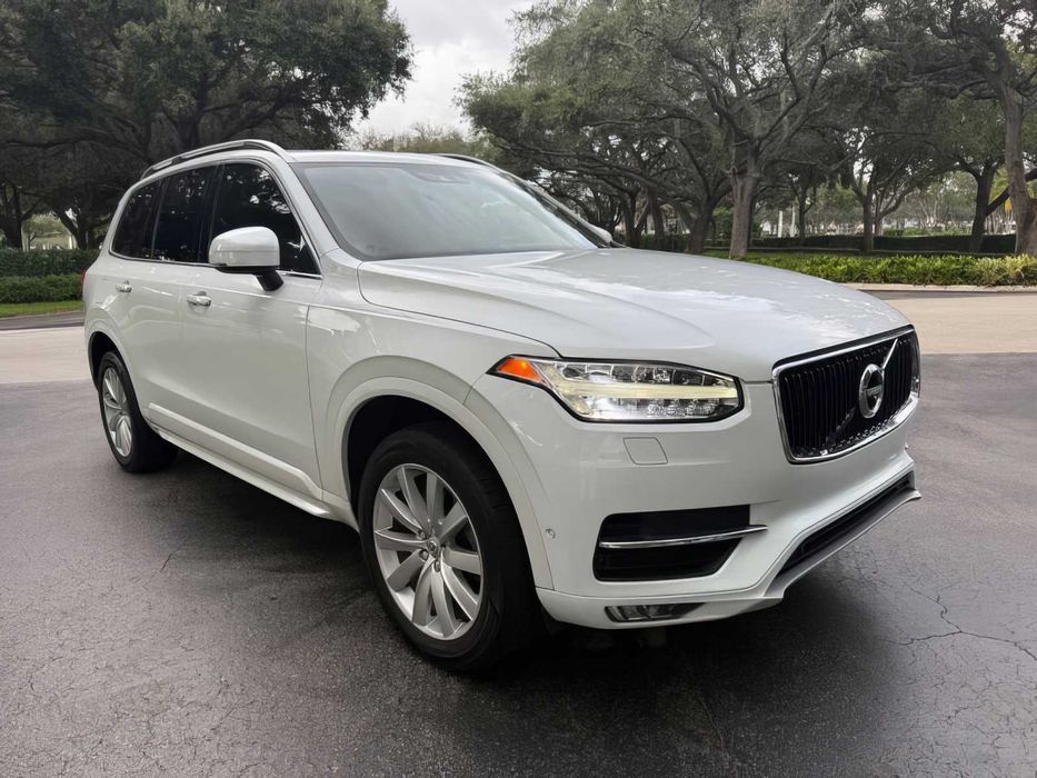 Volvo XC90      2018
