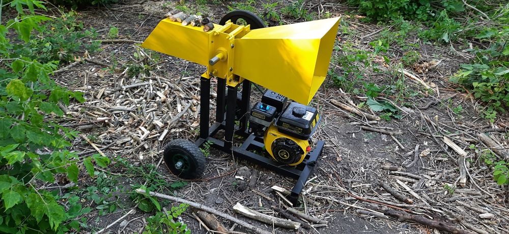 Виробництво. Садовий подрібнювач гілок.  Веткоруб. Гілкоруб. Січкарня.