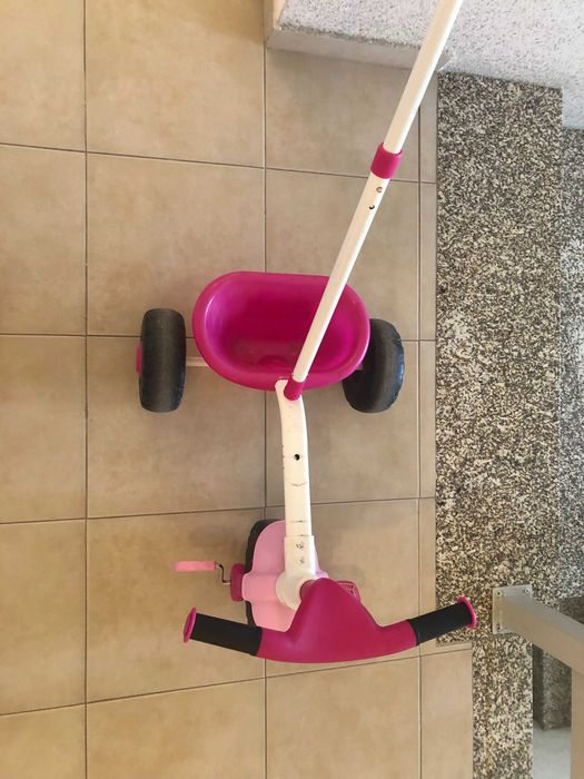 Triciclo bebé em perfeito estado