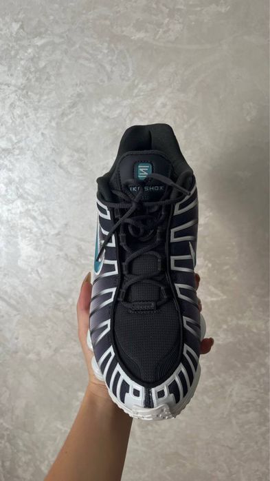 Кросівки Nike Shox