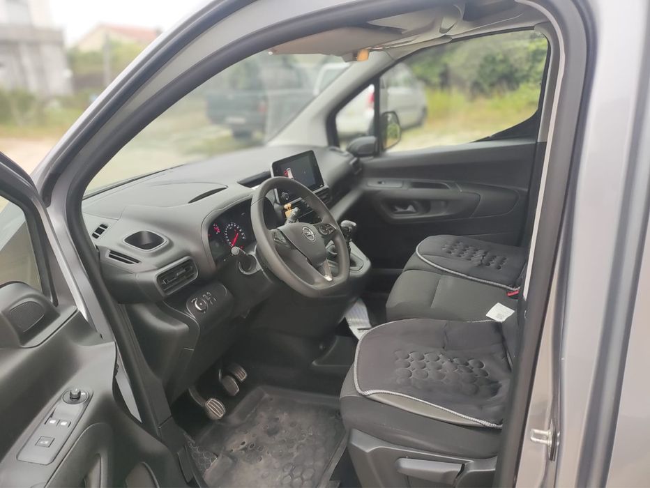 Carrinha Opel Combo 2023