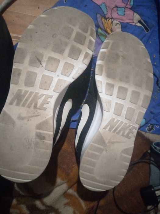 Кросівки чоловічі 43 размер