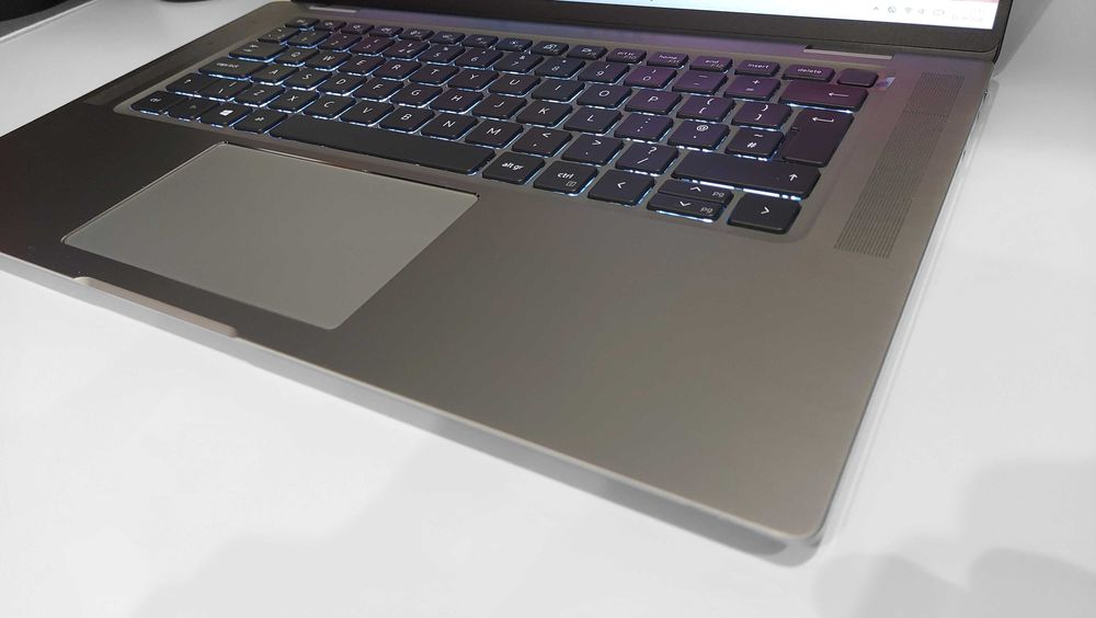 Dell Latitude 15" - i7-1185G7 16GB\512GB\Win11Pro\Office