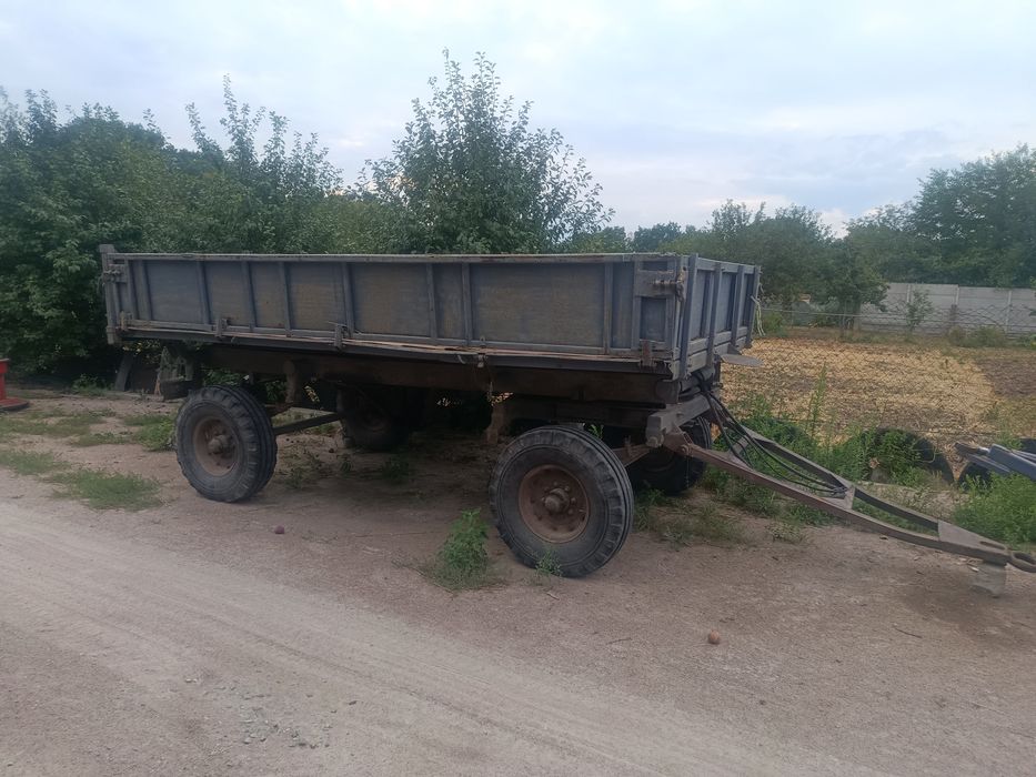 продам тракторний причіп 2 ПТС4