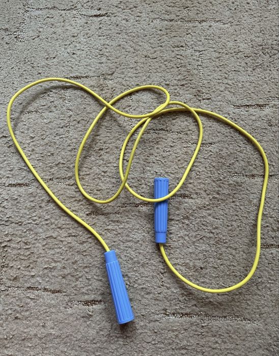 Мотузка скакалка