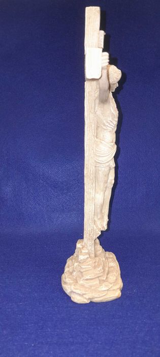 Crucifixo de mesa com imagem de Jesus Cristo