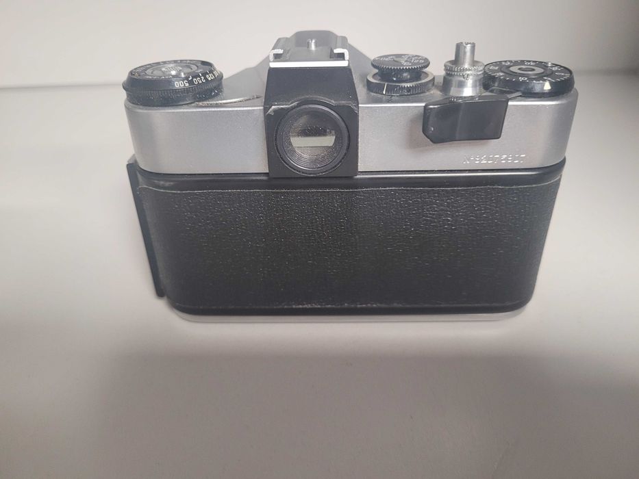 aparat analogowy ZENIT EM + HELIOS - 44 - 2 + pokrowiec