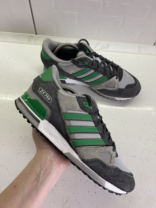 Кросівки чоловічі Adidas ZX 750. Кроссовки: 1 700 грн. - Кросівки