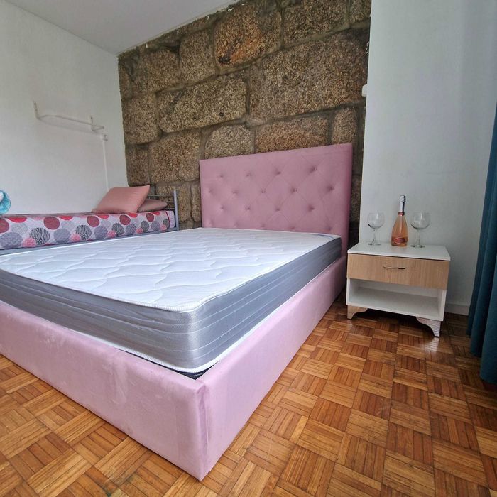 Camas de Casal Estofadas de Luxo 199€ Disp. em Várias Cores! 190x140m!