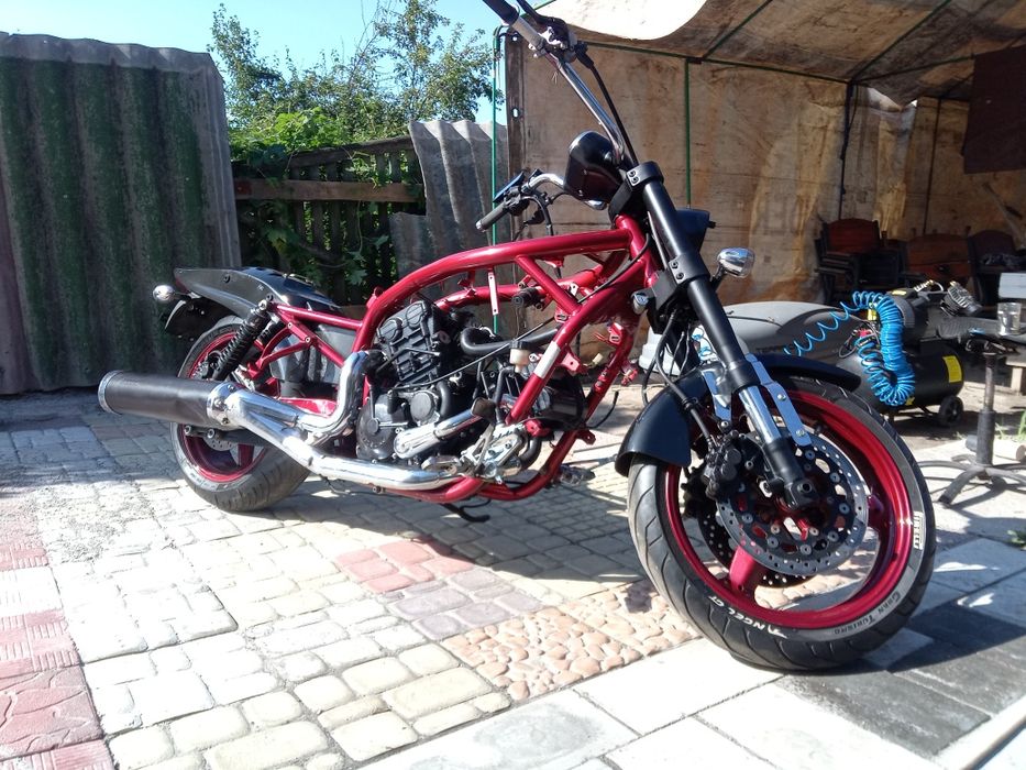 Мотоцикл Hyosung GV-650,