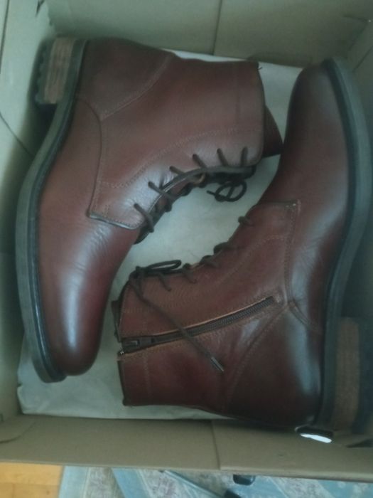 Нові шкіряні Jasper Conran. Р. 43