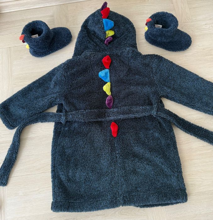 Дитячий халат 5-6 NEXT с тапочками 29 розмір