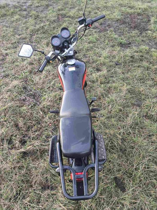 Viper V125P з номерним знаком