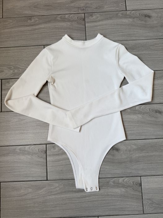 Біле боді від бренду Siluet
