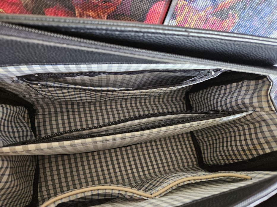 Жіноча сумка чорна