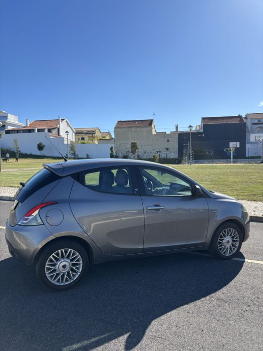 Lancia Ypsilon 1.3 Multijet Nacional