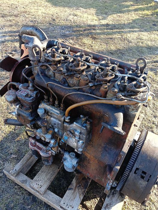 silnik ursus c 360/330 do złożenia