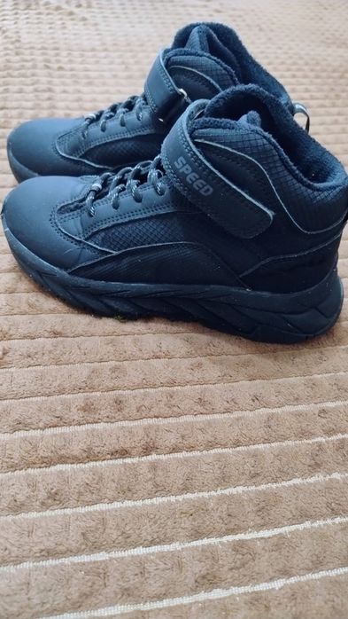 Демісезонний кросівки, розмір 33, довжина стельки 21