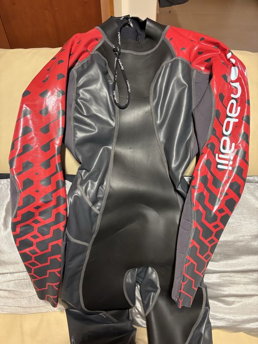 Fato de Surf Nabaiji como novo vermelho