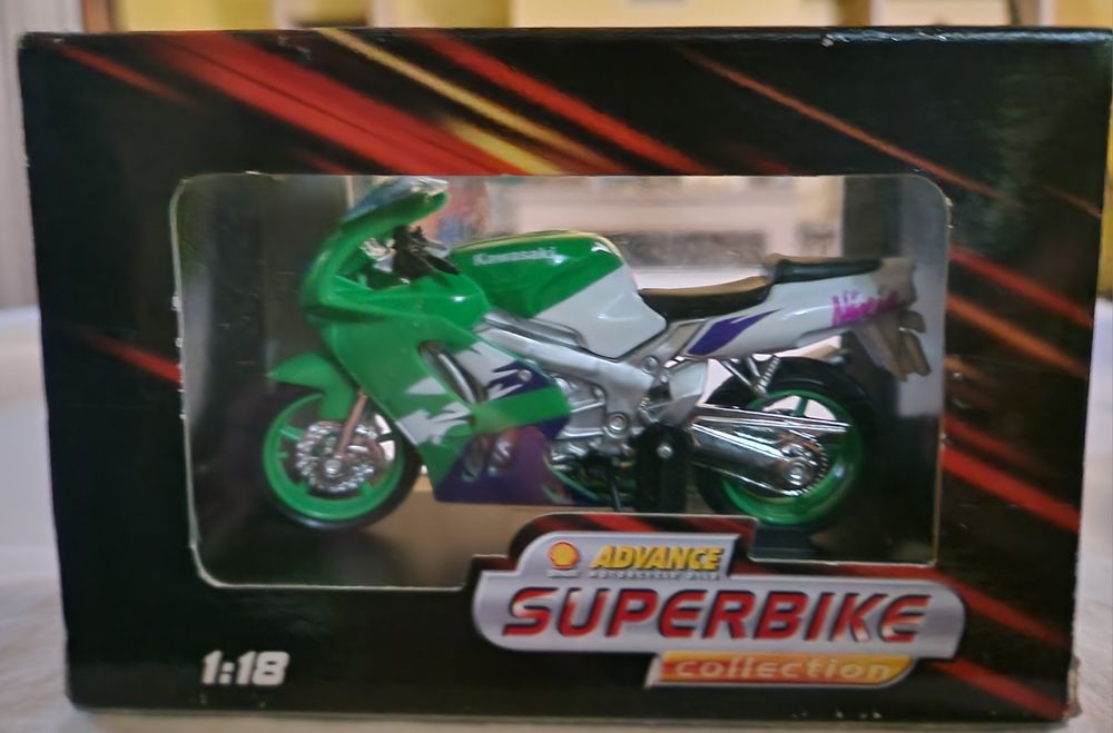 Kawasaki Ninja 1:18