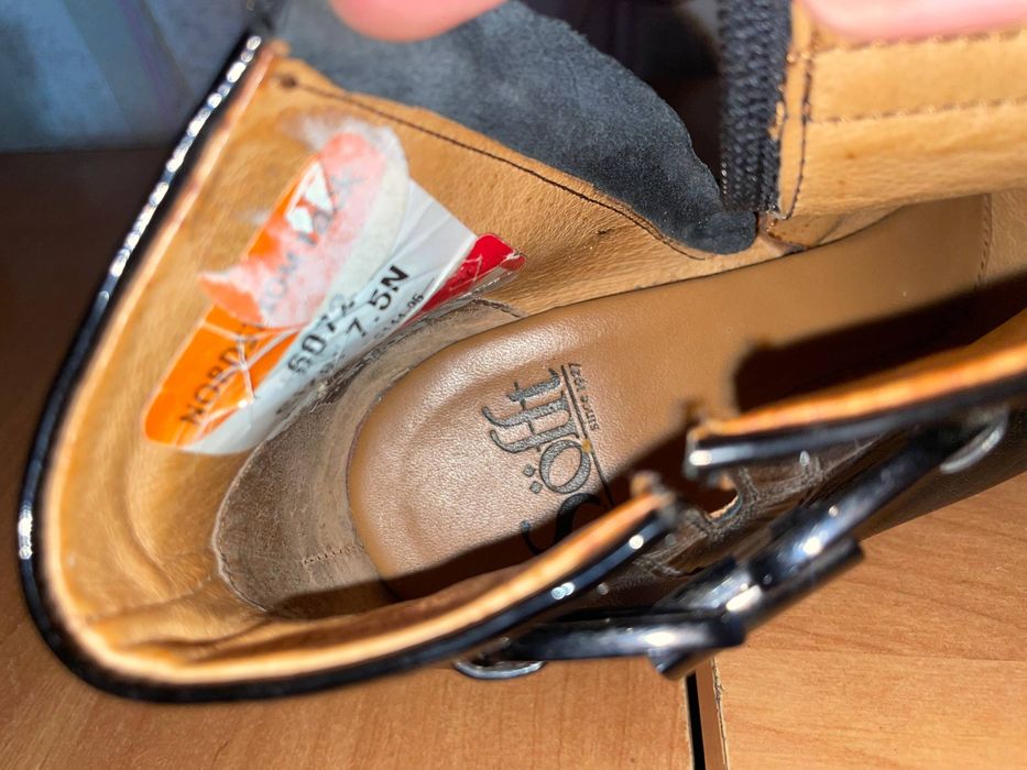 Продам полуботінки в гарному стані, зручні, ношені 1 раз