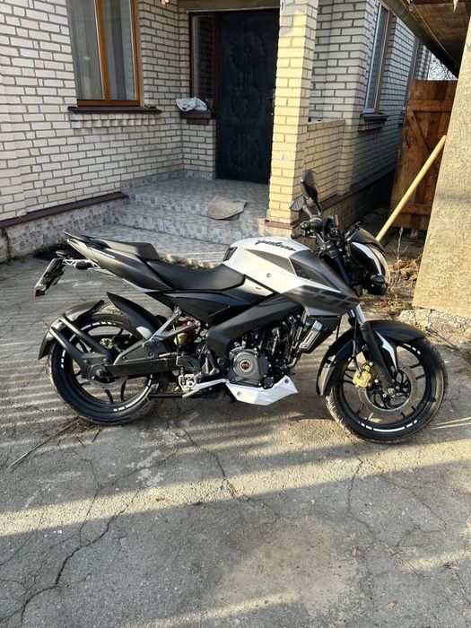 Pulsar ns 200 2019