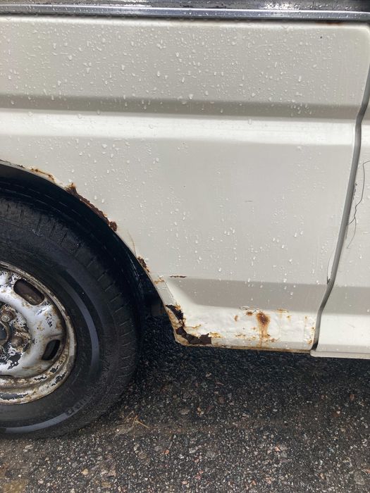 Міцубісі Л300 Mitsubishi L300 вантажопасажирський