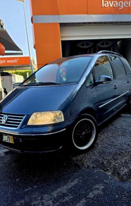 Vw sharan 1.9tdi 130cv com 250kms versão tredline limited.