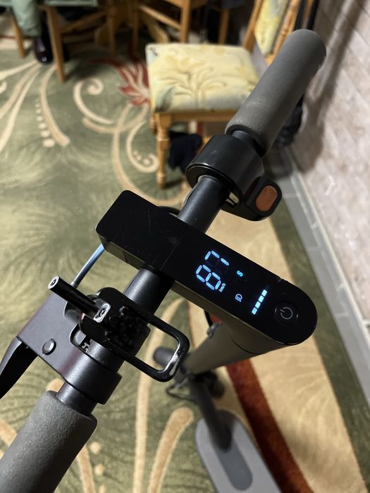 Швидкість 65км/Год Xiaomi Mi Essential