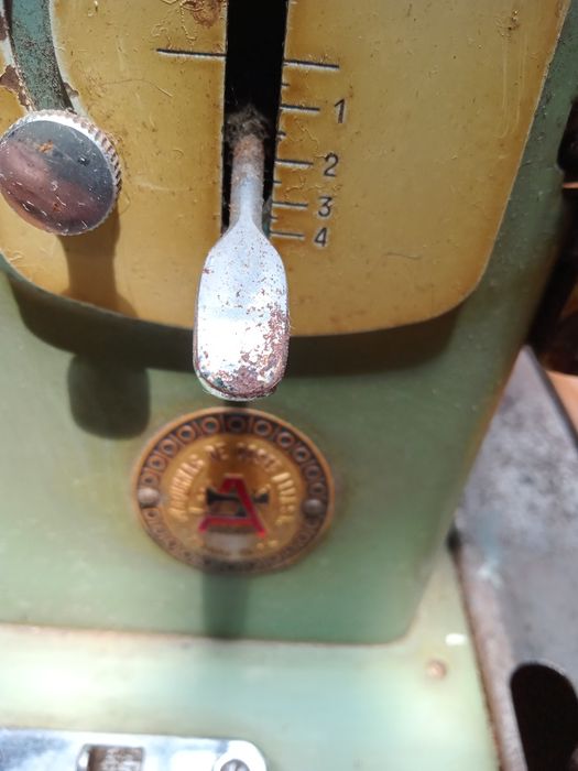 Vendo máquina de costura Alfa Royale