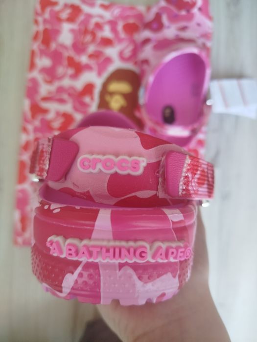 Bape x crocs różowe