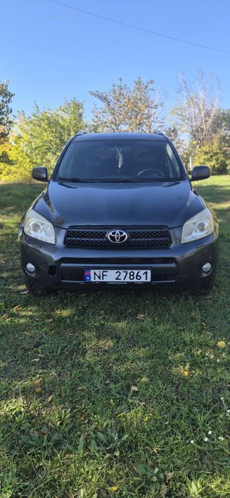 Продам Toyota RAV4