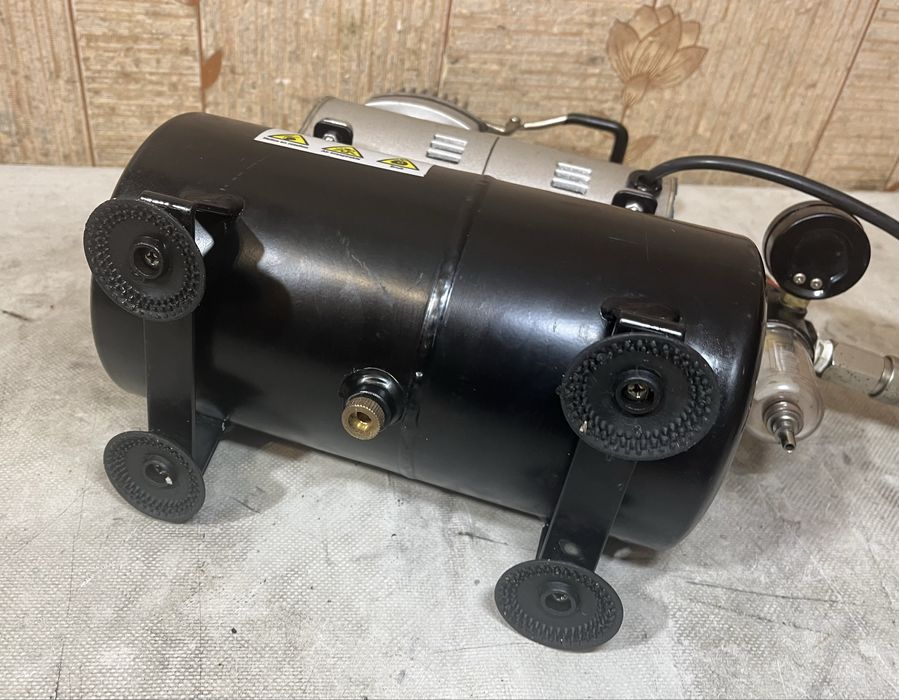 Компресор для аерографа → MIOL AS186