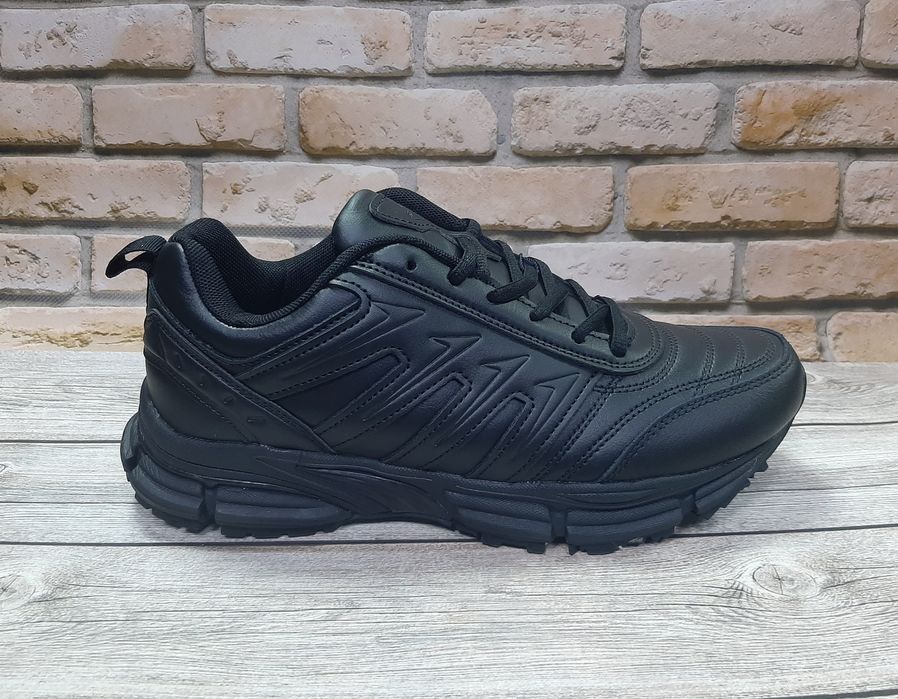 Чёрные кожаные кроссовки Bona 884-V 43.47p