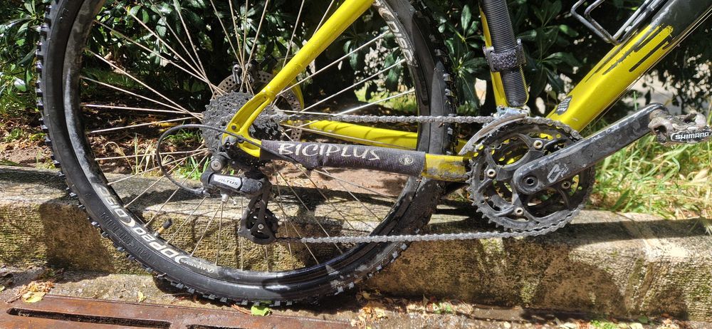 BTT Specialized Hardrock Sport Disc