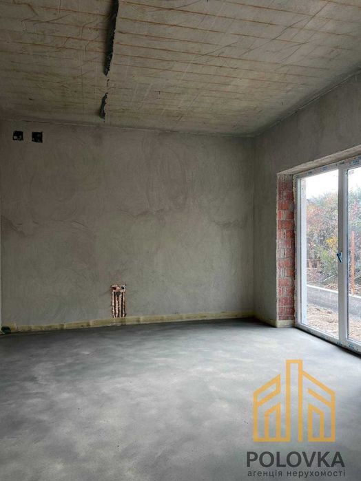 Продаж 2-поверхового таунхаусу, Компотний