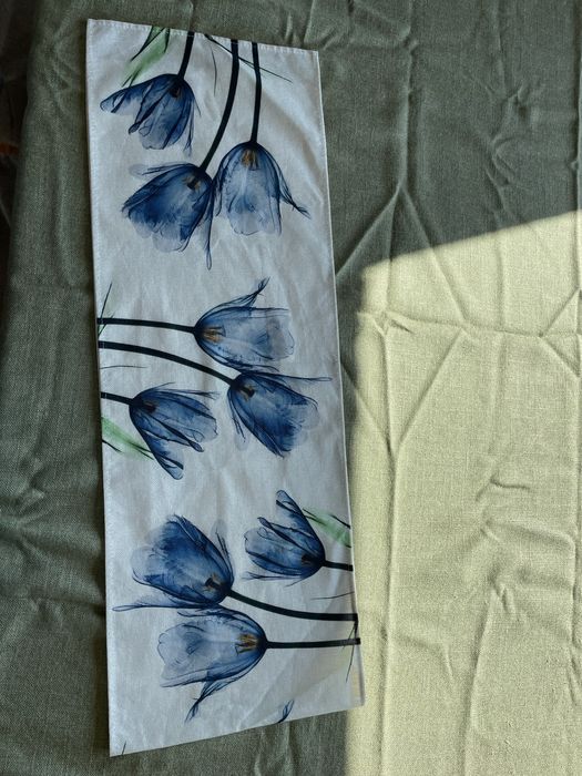 Bieżnik na stół tulipany