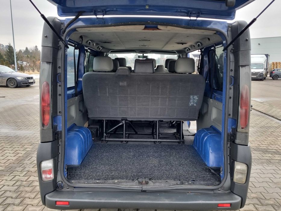 Nissan Primastar 1.9D 2004r *LONG* 9-Osobowy * ( Vivaro/Trafic ) *BUS*