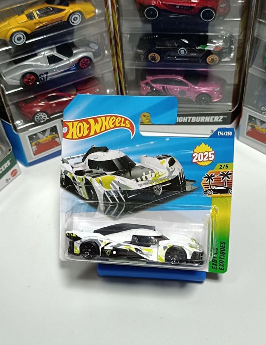 Hot Wheels Peugeot 9×8 Hypercar/ Hypervoiture
