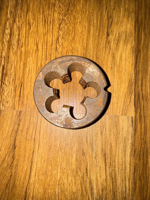 Narzynka M30 do metalu