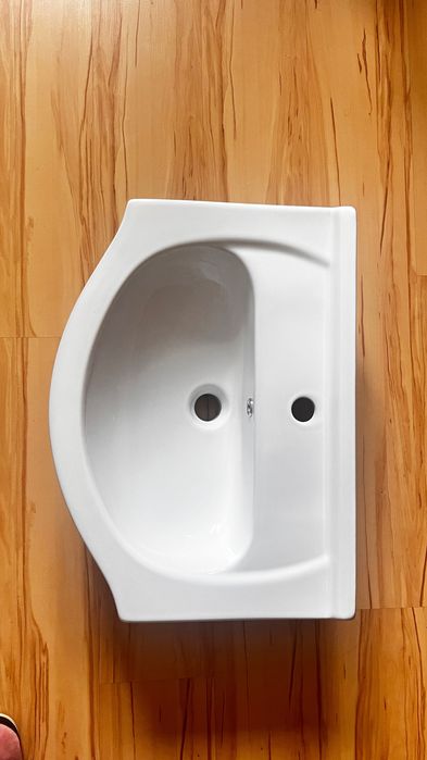 Nowa umywalka łazienkowa